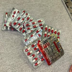 Køb Lyrica online i 75 mg og 300 mg styrke for effektiv behandling af nervesmerter og angst.
