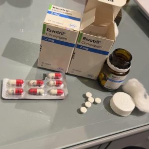 Oversigt over indkøbskurv med udvalgte smertestillende piller og mængderabat.