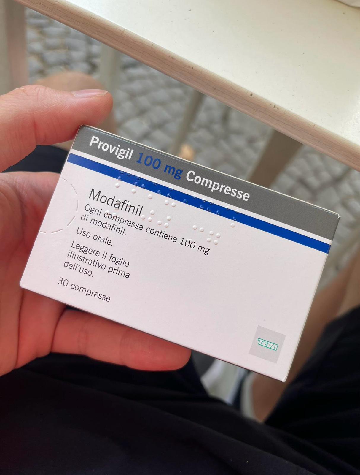 retur-og-refunderingspolitik-apotek-danmark Returret på medicin online dokument med fokus på kundeservice og sikkerhed.